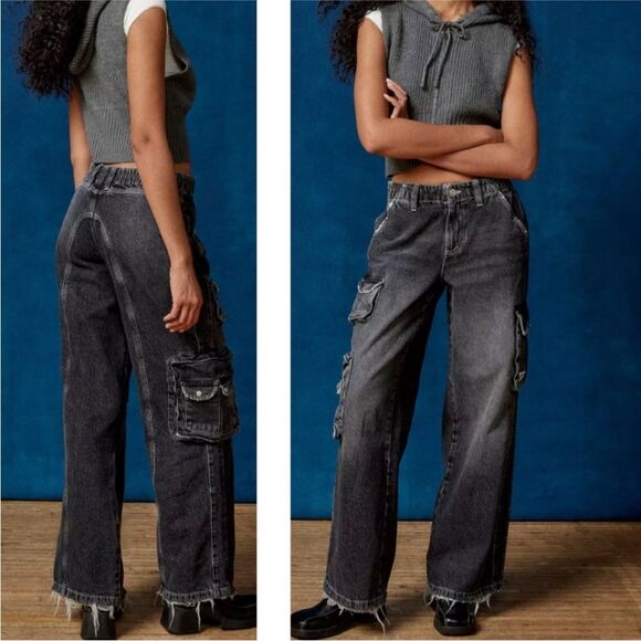 Urban Outfitters BDG Y2k Cyber Cargo Pocket Jean Size XS - Picture 1 of 13